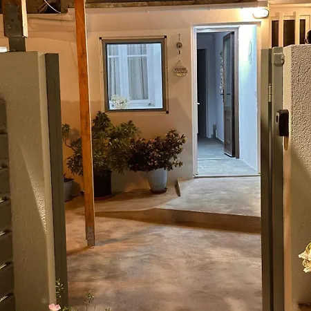 Tsanis Guest House Skiathos Exterior foto