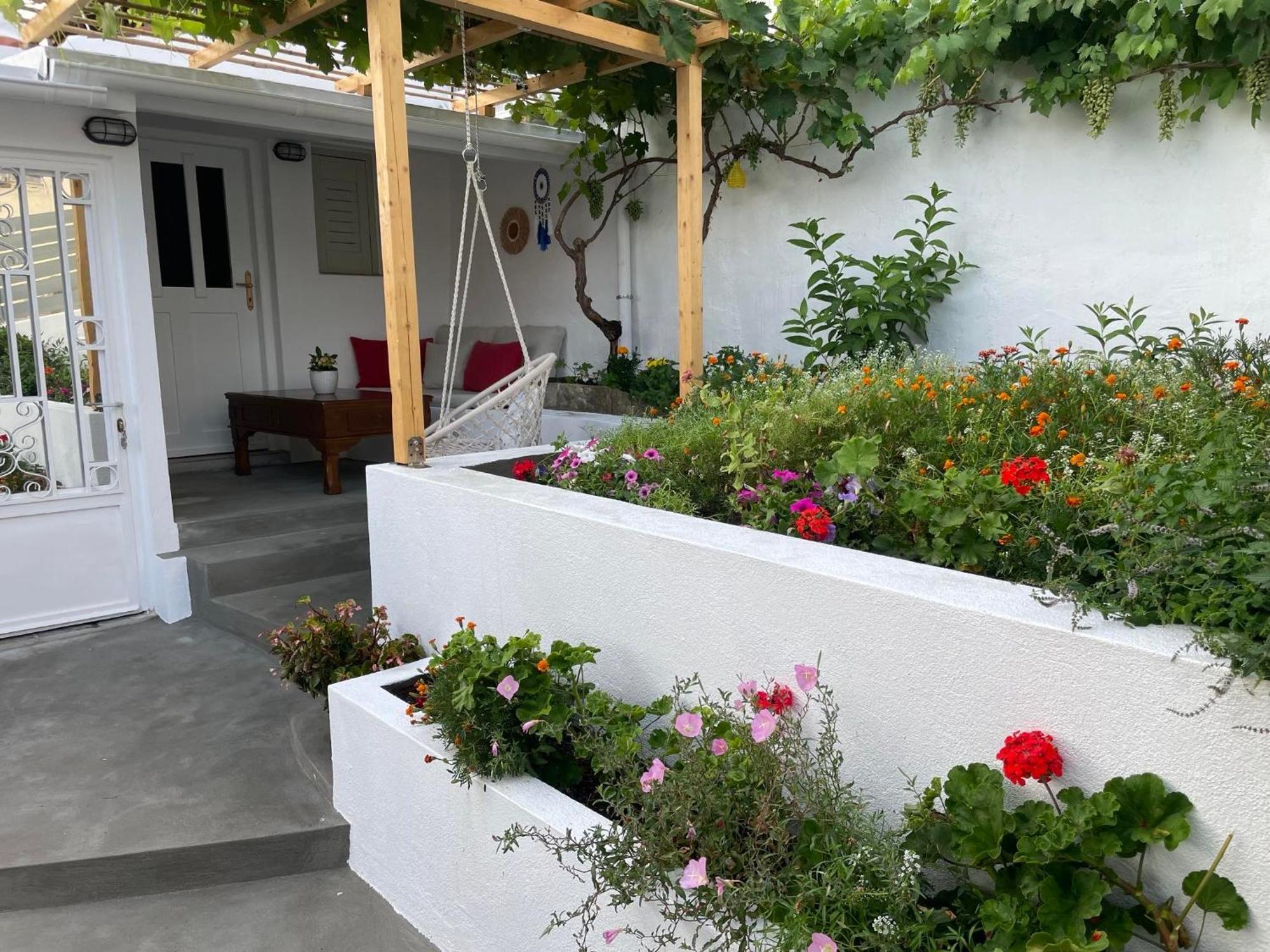 Tsanis Holiday home