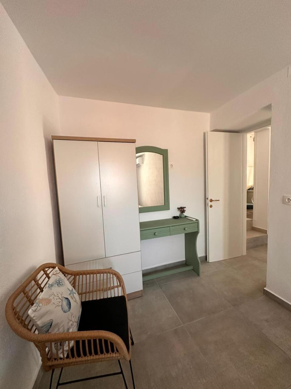 Holiday home Tsanis